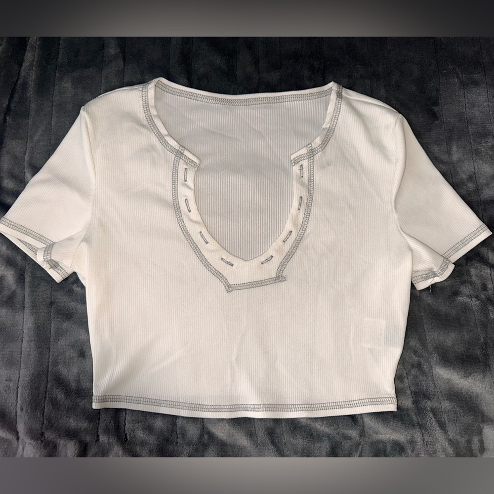 white crop top 
Shein
Size S